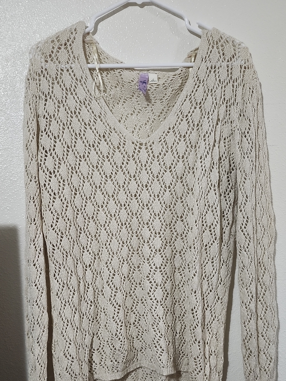 Alya Open-Knit V-Neck Sweater in Cream